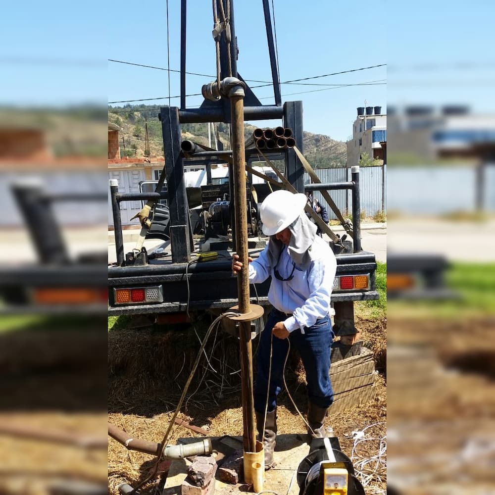 Prueba de bombeo para evaluación hidráulica de pozo profundo